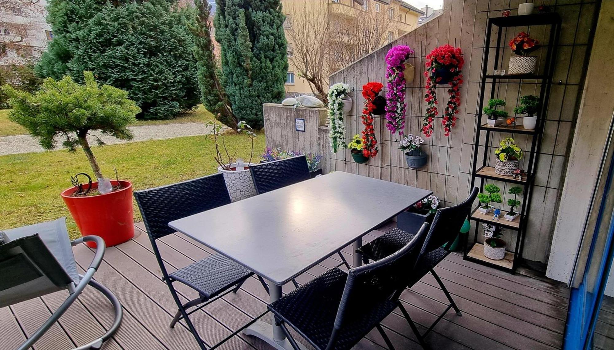 Appartement Avec Terrasse Sion Exterior photo